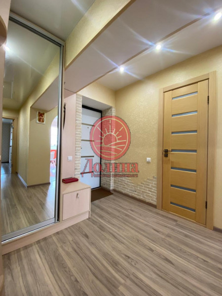 3-комнатная квартира 81.1 кв.м г.Алушта