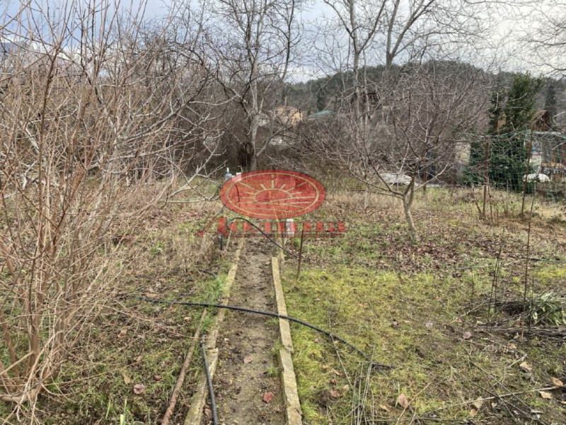 Участок 6 соток с.Нижняя Кутузовка г.Алушта