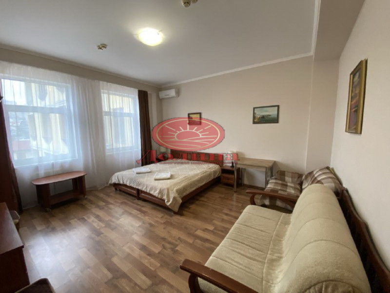 Апартаменты 32.4 кв.м г.Алушта