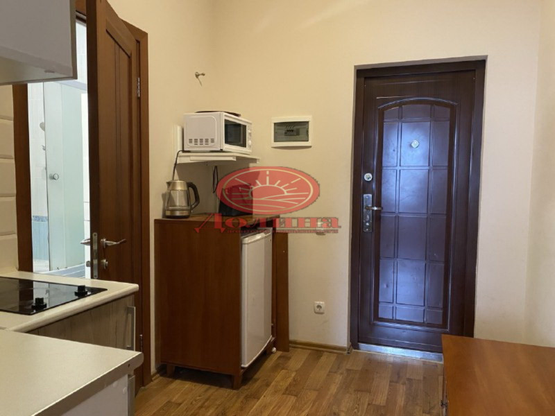 Апартаменты 32.4 кв.м г.Алушта