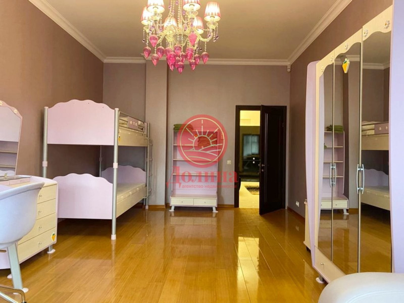 Апартаменты 335 кв.м г.Алушта