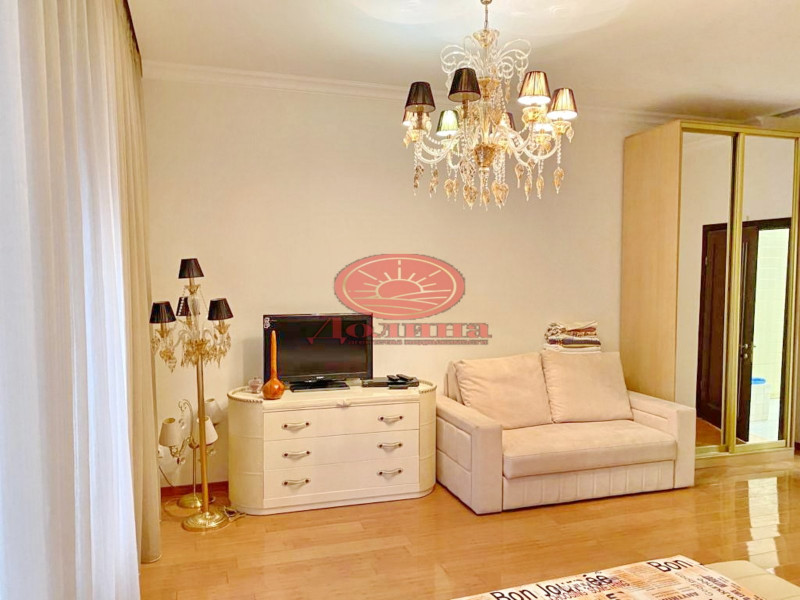 Апартаменты 335 кв.м г.Алушта