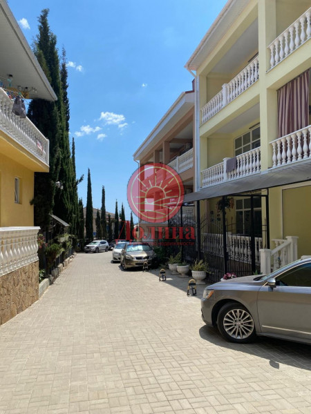 Апартаменты 36 кв.м  г.Алушта