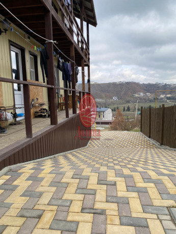 Дом-гостиница 120 кв.м г.Алушта