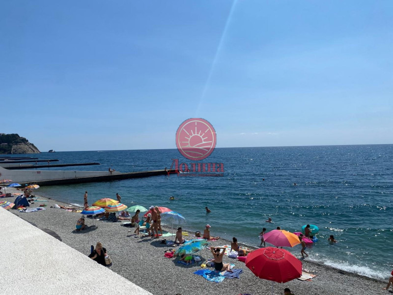 Дом-гостиница 120 кв.м г.Алушта