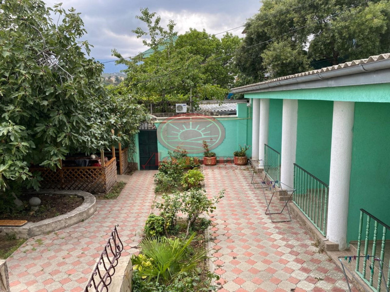 Дом 140 кв.м пгт Партенит г.Алушта