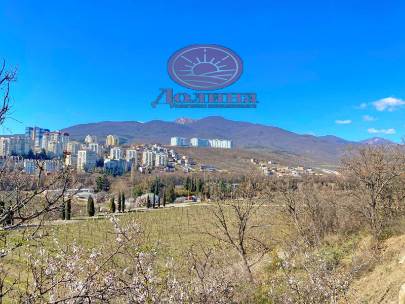 Дом 200 кв.м п.Изобильное г.Алушта