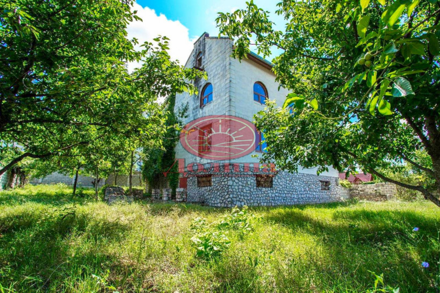 Дом 264.8 кв.м "Ореховый Рай" с.Орлиное г.Севастополь