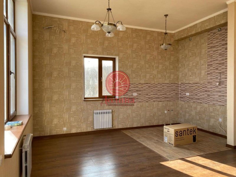 Дом 267 кв.м с.Кипарисное г.Алушта