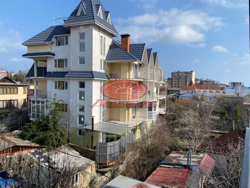 Гостиница 1086 кв.м г.Алушта