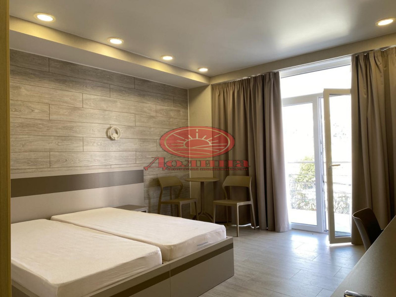 Гостиница 1086 кв.м г.Алушта