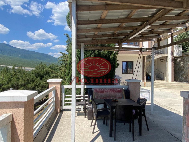 Гостиница 241 кв.м г.Алушта