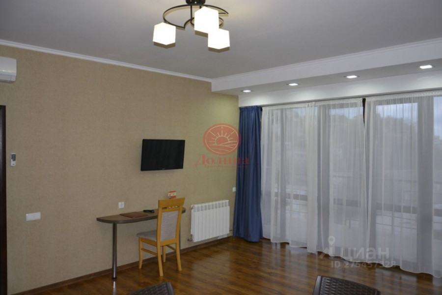 Гостиница 742 кв.м г.Алушта