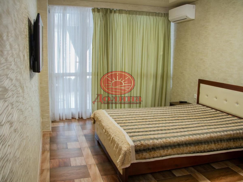 2-комнатная квартира 75 кв.м г.Алушта