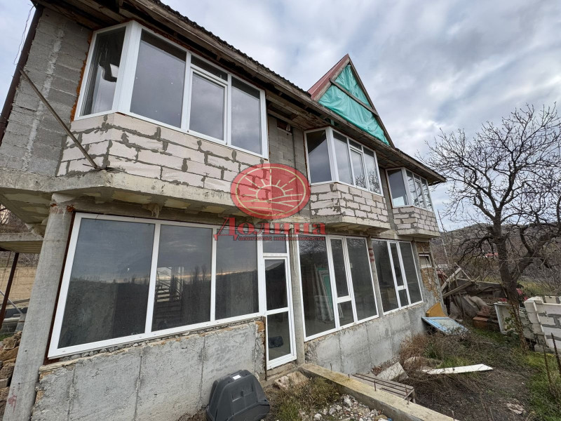 Дом 227 кв.м с.Приветное г.Алушта