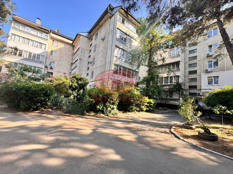 1-комнатная квартира 40 кв.м г.Алушта