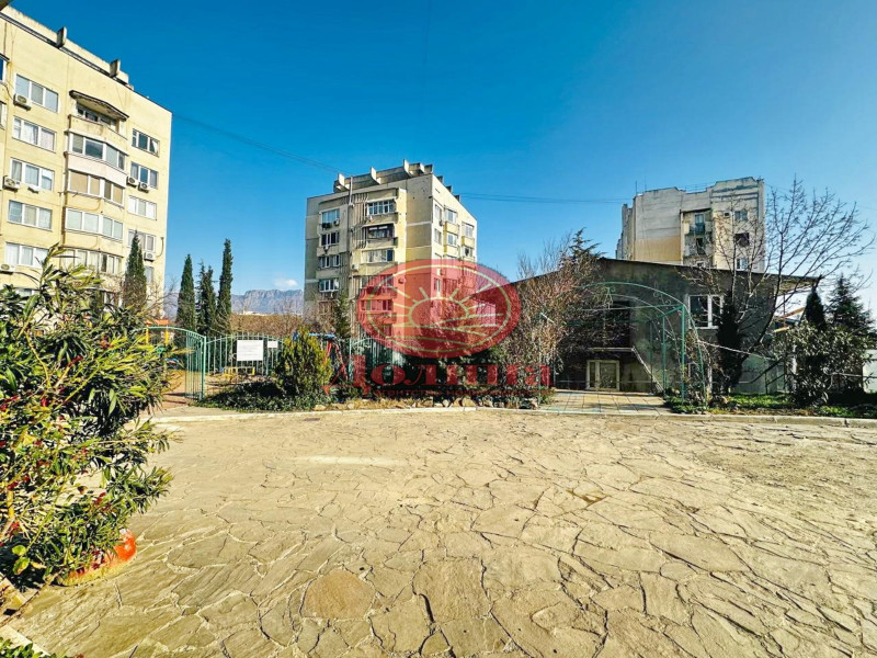 2-комнатная квартира 65.5 кв.м г.Алушта