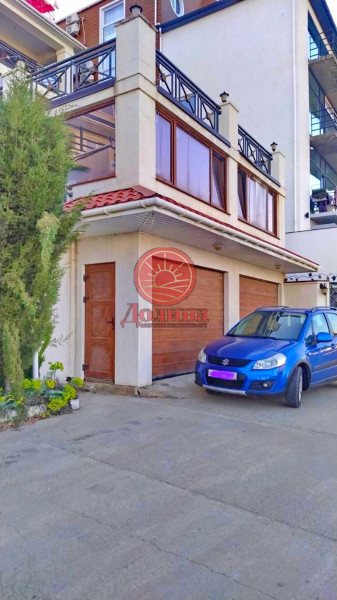 Дом 360 кв.м г.Алушта