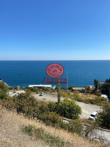 Дом 465 кв.м п.Семидворье г.Алушта