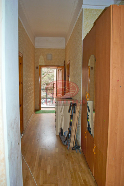 4-комнатная квартира 95 кв.м  г. Симферополь 