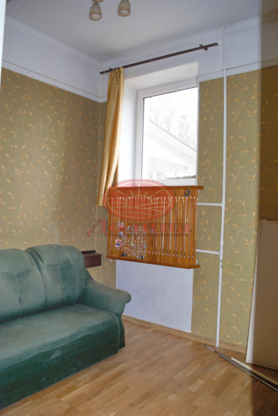 4-комнатная квартира 95 кв.м  г. Симферополь 