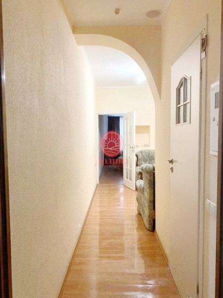 2 комнатные апартаменты 32 кв.м г. Алушта 