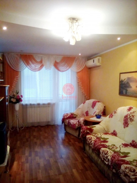 3-комнатная квартира 65 кв.м г.Алушта