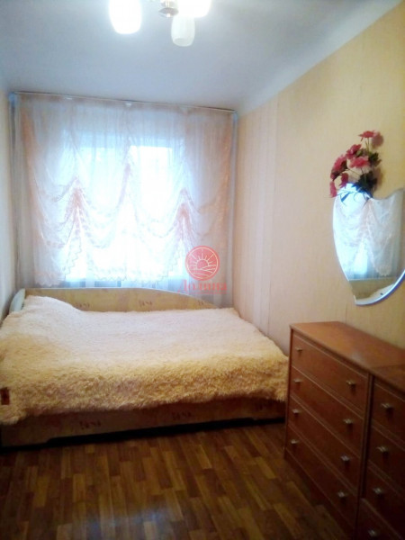 3-комнатная квартира 65 кв.м г.Алушта