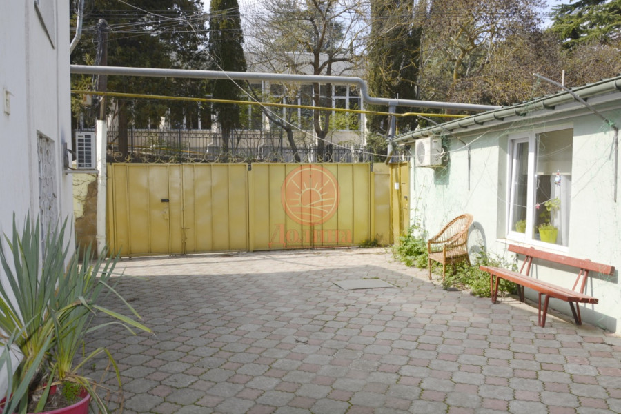 4-х комнатная квартира 80 кв.м в г. Алушта