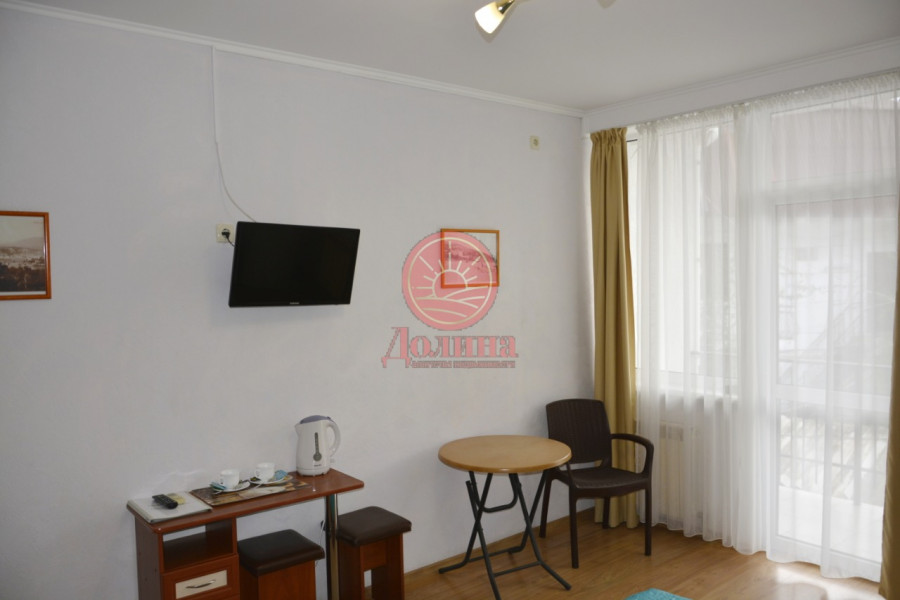Продается гостевой дом 545 кв.м г. Алушта Крым  