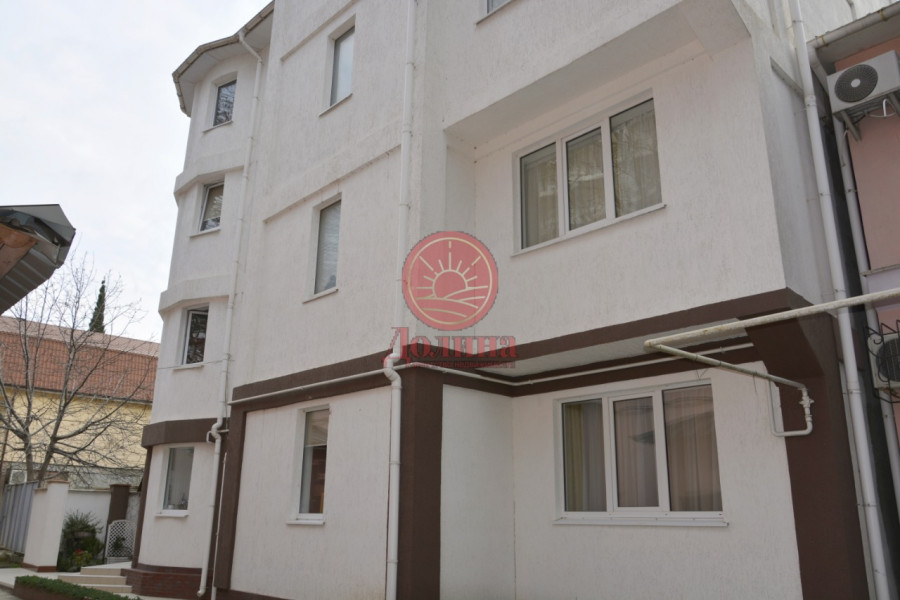 Продается гостевой дом 545 кв.м г. Алушта Крым  