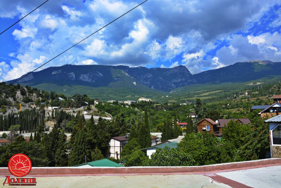 Продается гостиница 413 кв.м  пгт Гурзуф Крым