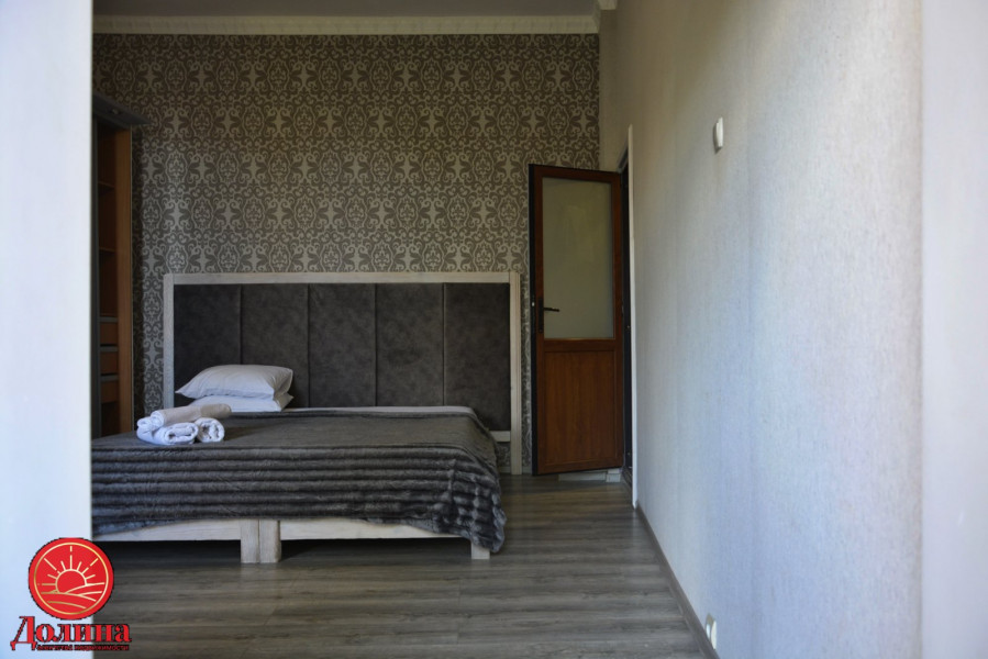 Продается гостиница 413 кв.м  пгт Гурзуф Крым
