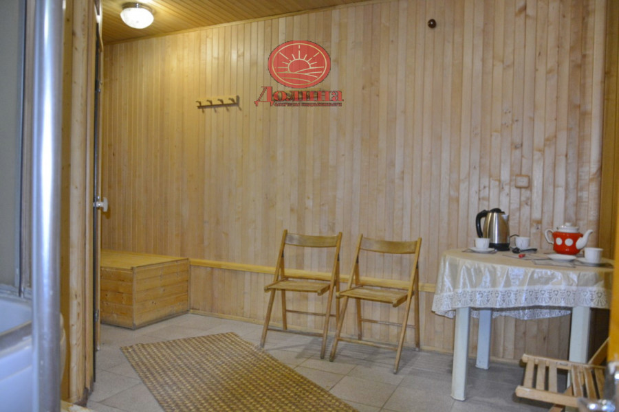 Продается гостиничный комплекс 1248 кв.м  п. Партенит Крым Алушта