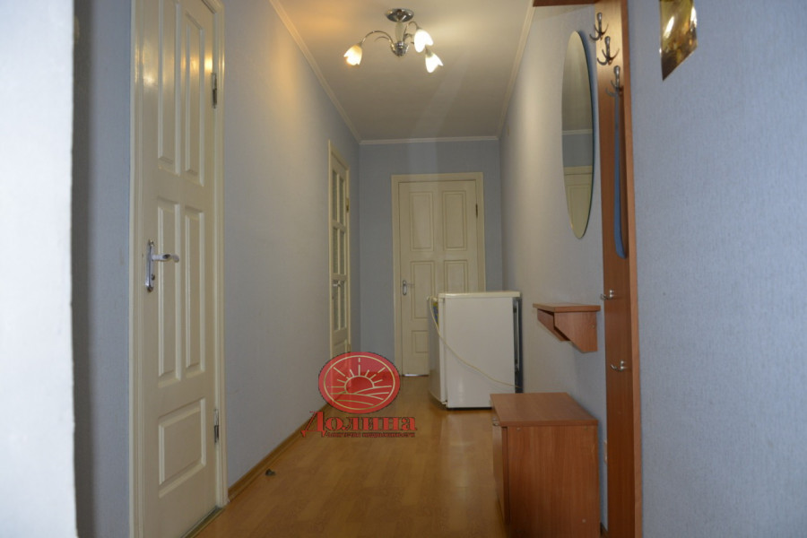 Продается гостиничный комплекс 1248 кв.м  п. Партенит Крым Алушта