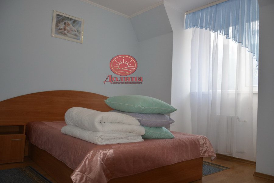 Продается гостиничный комплекс 1248 кв.м  п. Партенит Крым Алушта