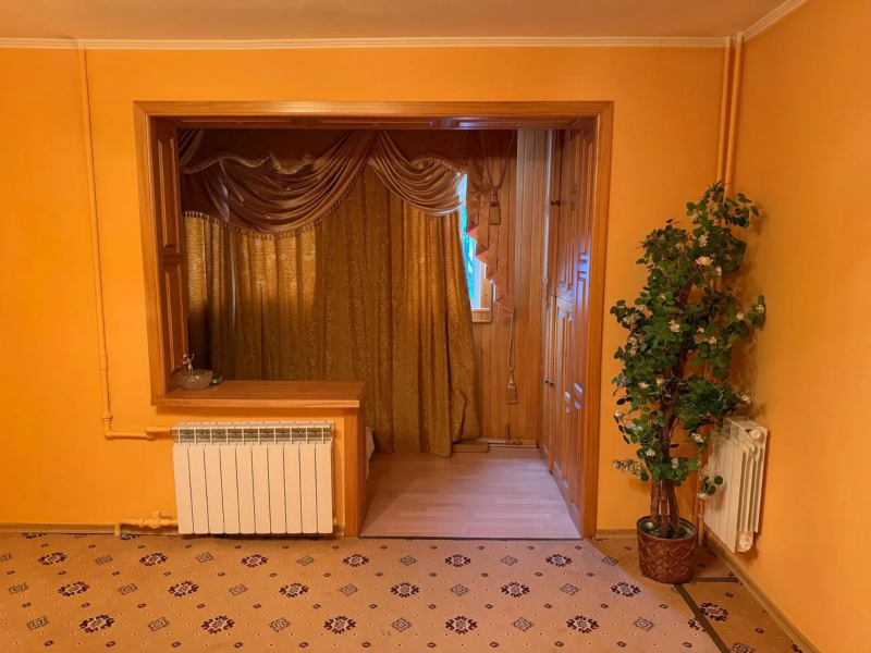 продажа двухкомнатной квартиры 62,5 кв. м в Алуште на Октябрьской