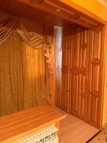 продажа двухкомнатной квартиры 62,5 кв. м в Алуште на Октябрьской